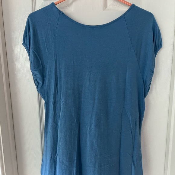 APT 9 Scoop neck top - Picture 2 of 3